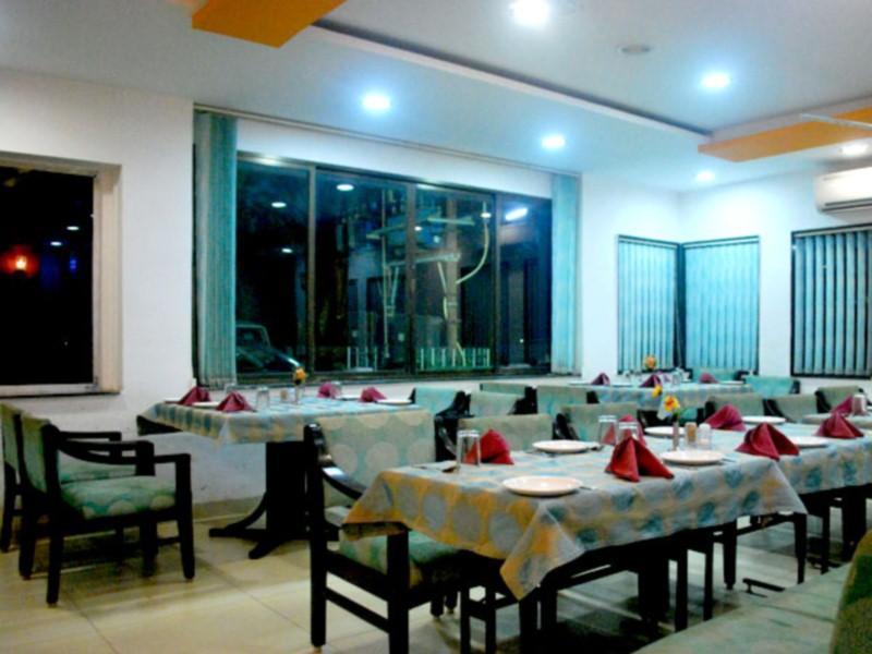 Hotel Sagar Kinara Malvan Bagian luar foto