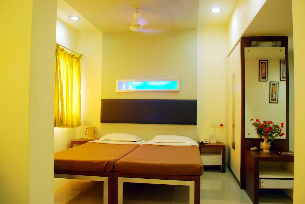 Hotel Sagar Kinara Malvan Ruang foto