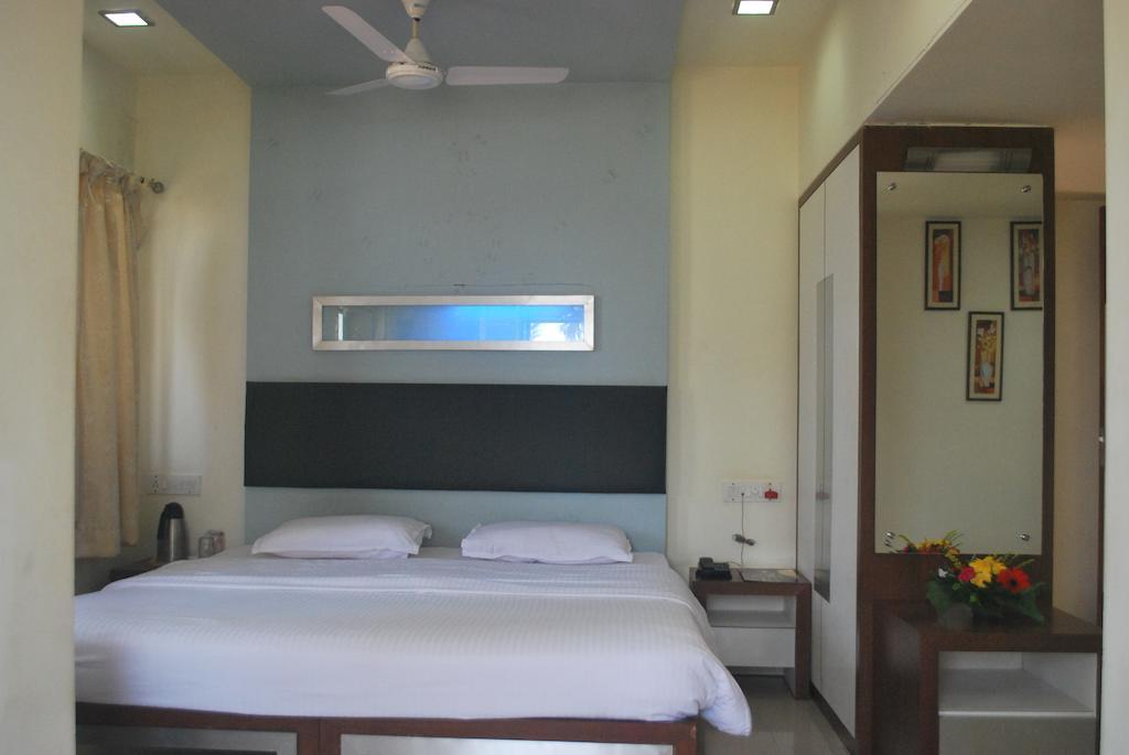 Hotel Sagar Kinara Malvan Ruang foto